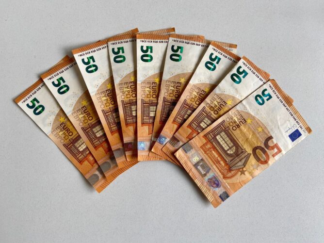 2026_05-05_Geld 1_c UNISONO